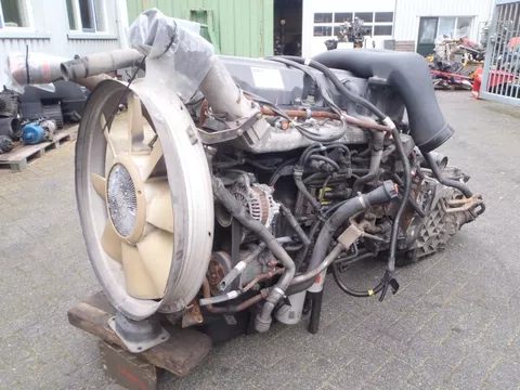 Renault DXI 11-380-EC01 (ENGINE RAN OUT OF OIL, ENGINE DAMAGE!)