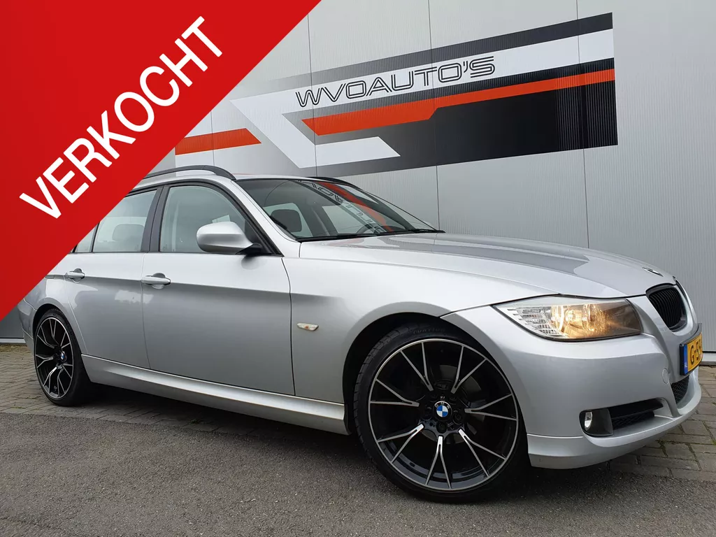 BMW 3-serie Touring 318i Luxury Line