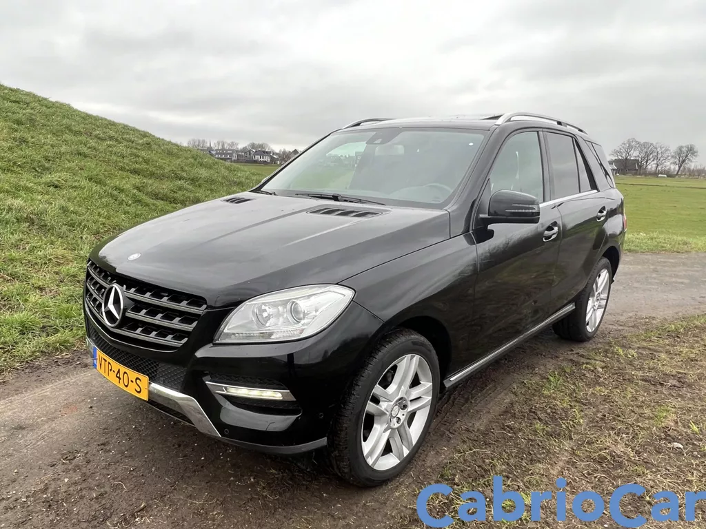 Mercedes-Benz M-klasse 250 Blue Grijs Kenteken EURO6 GARANTIE
