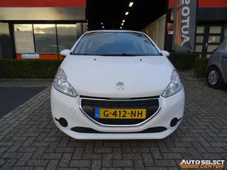 Peugeot 208 Allure 1.6 e-HDi Navigatie VERKOCHT