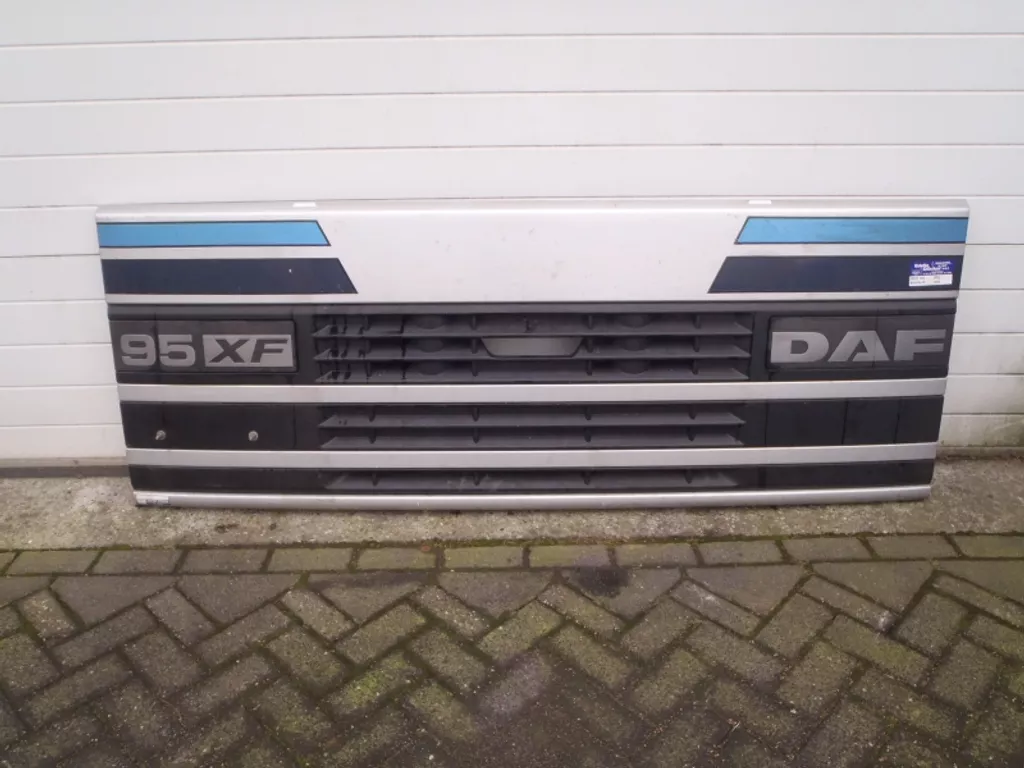 DAF 1309400 GRILLE 95XF EURO 2