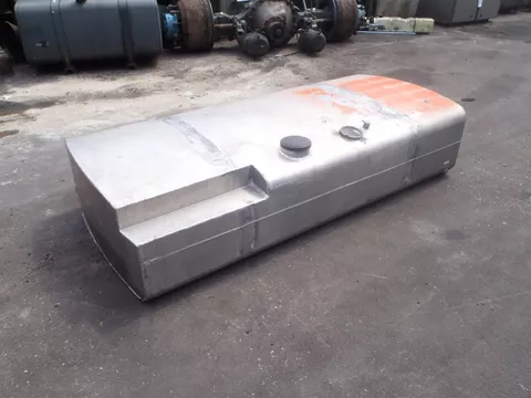 Diverse 400 LITER BRANDSTOFTANK 166 X 75 X 35 CM