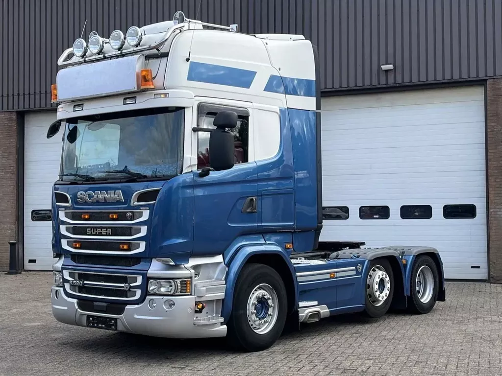 Scania R R520 V8 / Full air / Retarder / 6x2 / Full spoiler / 2 x Tank / Xenon / King of the road