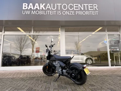 BMW CE 02 Bromscooter