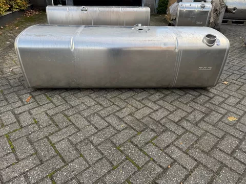 DAF 2198106 690 LITER