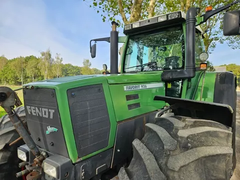 Fendt Favorit 926 gen1 bj. 2000 mit R&uuml;fa ( VERKOCHT/SOLD )