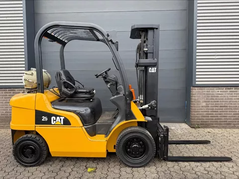 Caterpillar 2,5 ton LPG heftruck