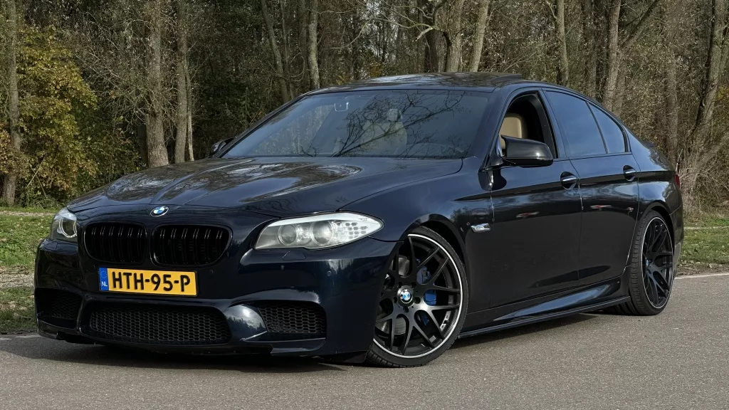 BMW 5 Serie 550i High Executive - M5 look!