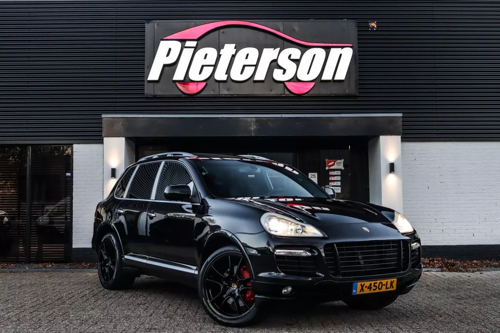 Porsche Cayenne 4.8 Turbo YOUNGTIMER GOEDKOOPSTE VAN NL PANO