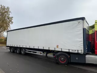 Schmitz Cargobull 3 ass schuifzeilen opl. met borden stuuras kooiaapaansl.