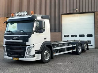 Volvo FM 410 / Full air / Dynamic steering / ADR2 FL / 9000kg vooras / PTO / Stuur-Liftas / Chassis 740 lang / NL Truck