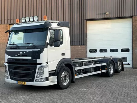 Volvo FM 410 / Full air / Dynamic steering / ADR2 FL / 9000kg vooras / PTO / Stuur-Liftas / Chassis 740 lang / NL Truck