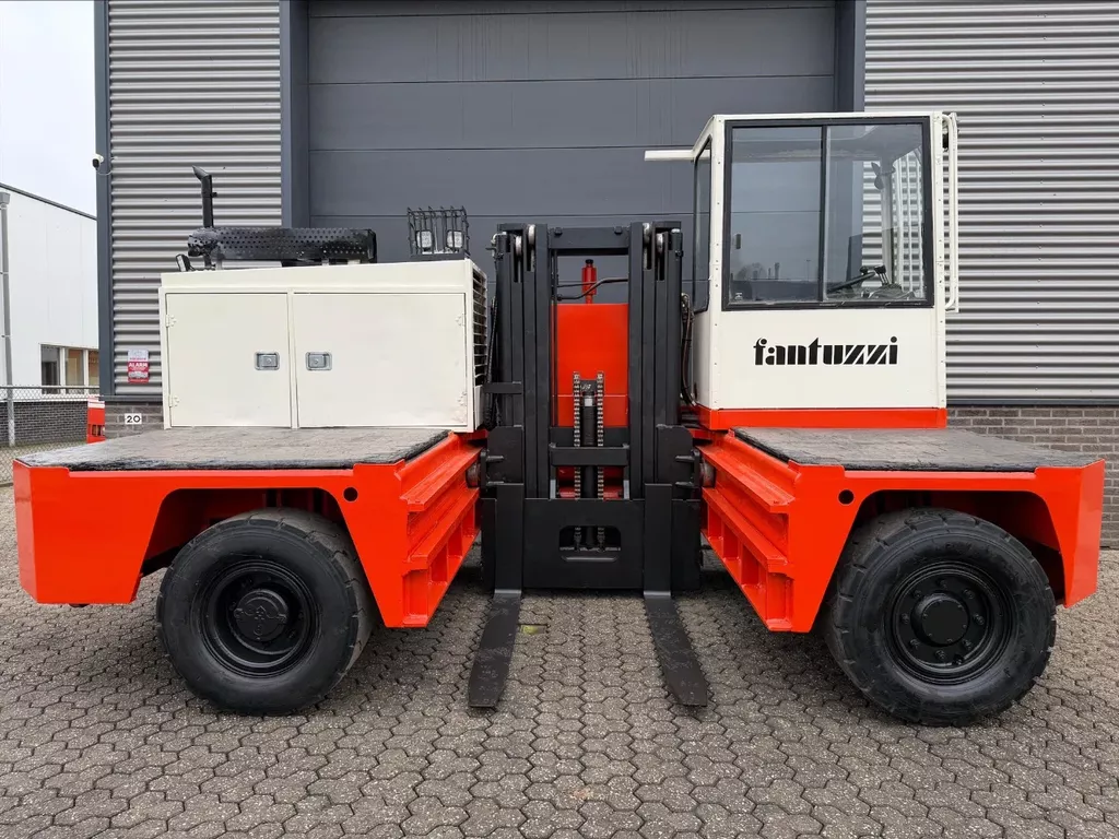Fantuzzi SF45 4,5 ton diesel zijlader
