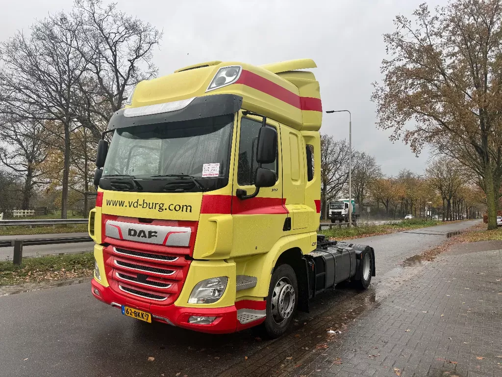 DAF CF 370 Spacecab New tacho
