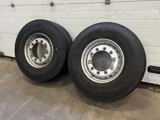 Dunlop 385/65R22.5 385/65R22.5 Band+Velg Dunlop 385/65R22.5 ET135 22.5x11.75 Dot 8-24