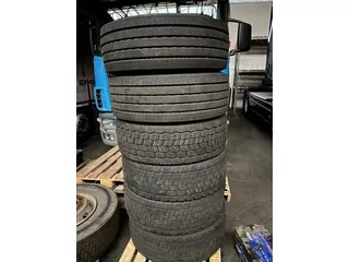 Continental Bandenset 2 x 315/60R22.5 + 4 x 295/60R22.5 Bandenset 2 x 315/60R22.5 + 4 x 295/60R22.5