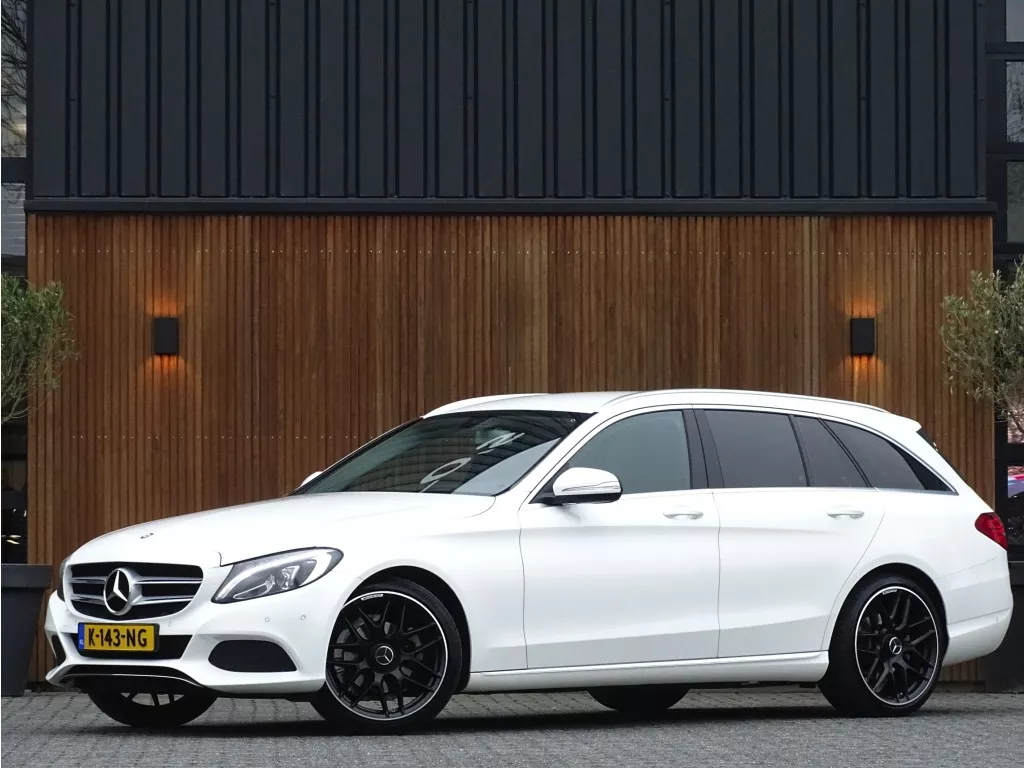 Mercedes-Benz C-Klasse Estate C180 157PK automaat / Prestige / AMG / LED