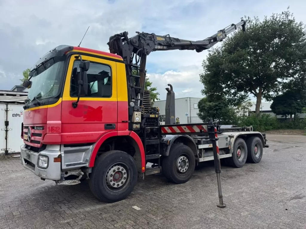Mercedes-Benz Actros 3741 8X4 STEEL SUSPENSION