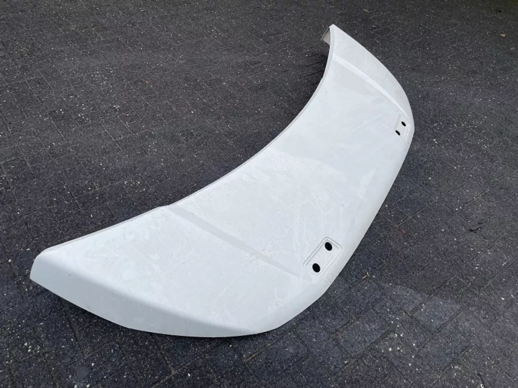 DAF 2302871 / 2302905 SPOILER MET SCHADE,ZIE FOTO'S