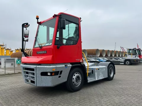 Terberg YT 223 4x2 aangedreven terminal trekker