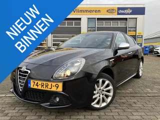 Alfa Romeo Giulietta 1.4 T Distinctive | Bose Audiosysteem | Stoelverwarming | Navi | PDC |
