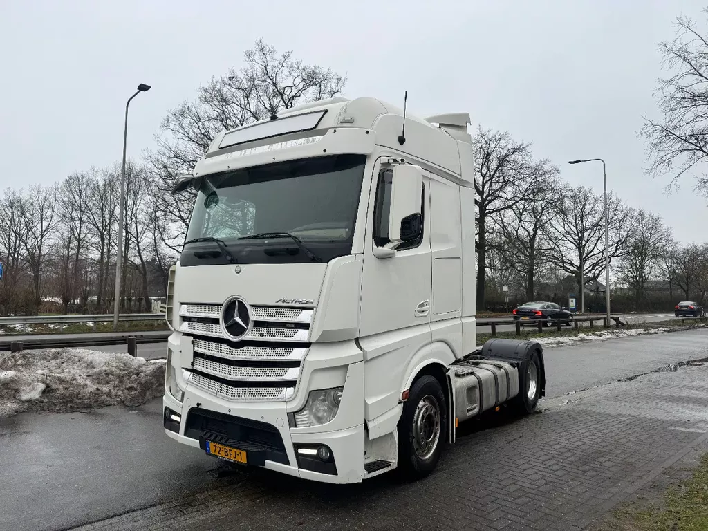 Mercedes-Benz Actros 1945 Trekker