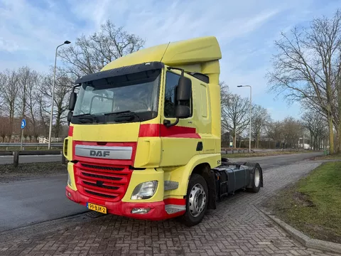 DAF CF 330 Slaapcabine