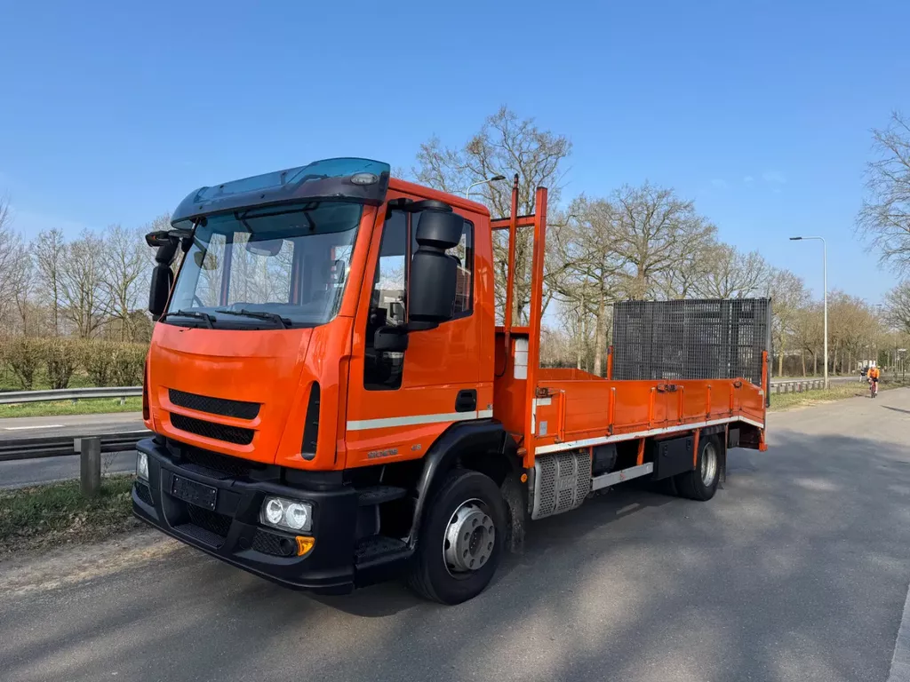 Iveco Eurocargo 120 Oprijwagen