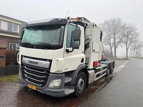 DAF CF 340 6 x 2 zijlader Kettingsysteem 151000 Kilometer