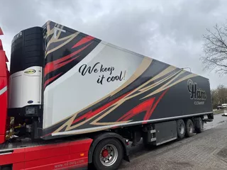 Pacton 3 ass koeloplegger, laadklep, stuuras, liftas