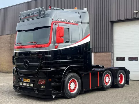 Mercedes-Benz Actros 2551 V8 / 6x2 / Showtruck / Custom made 2025 / AMG uitvoering / Uniek !! / NL Truck