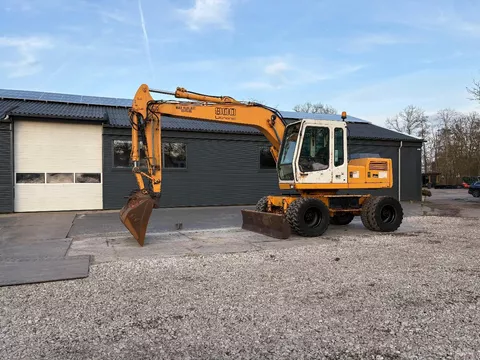 Liebherr A900 litronic