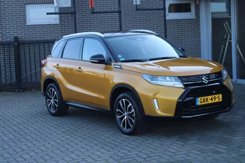 Suzuki Vitara 1.4 Boosterjet Style Smart Hybrid NL Auto/Trekhaak/Pano/TwoTone