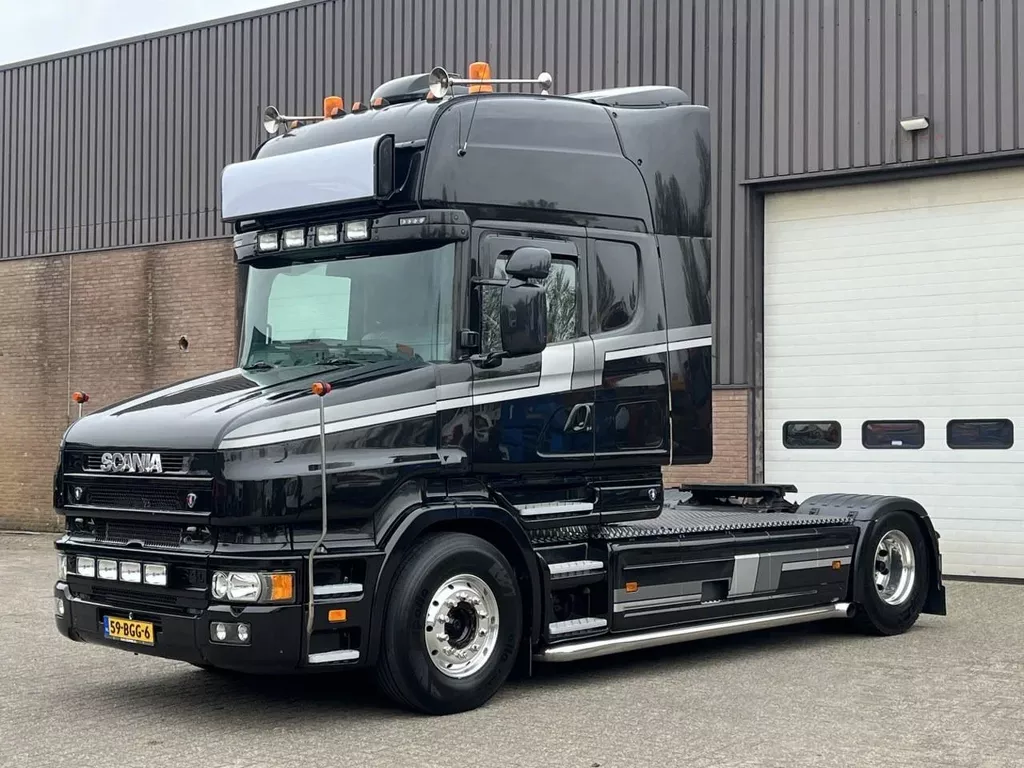 Scania T T164-480 V8 / Manual / Retarder / 470 WB / Airco / Original Torpedo-hauber / Leather / Showtruck / NL truck