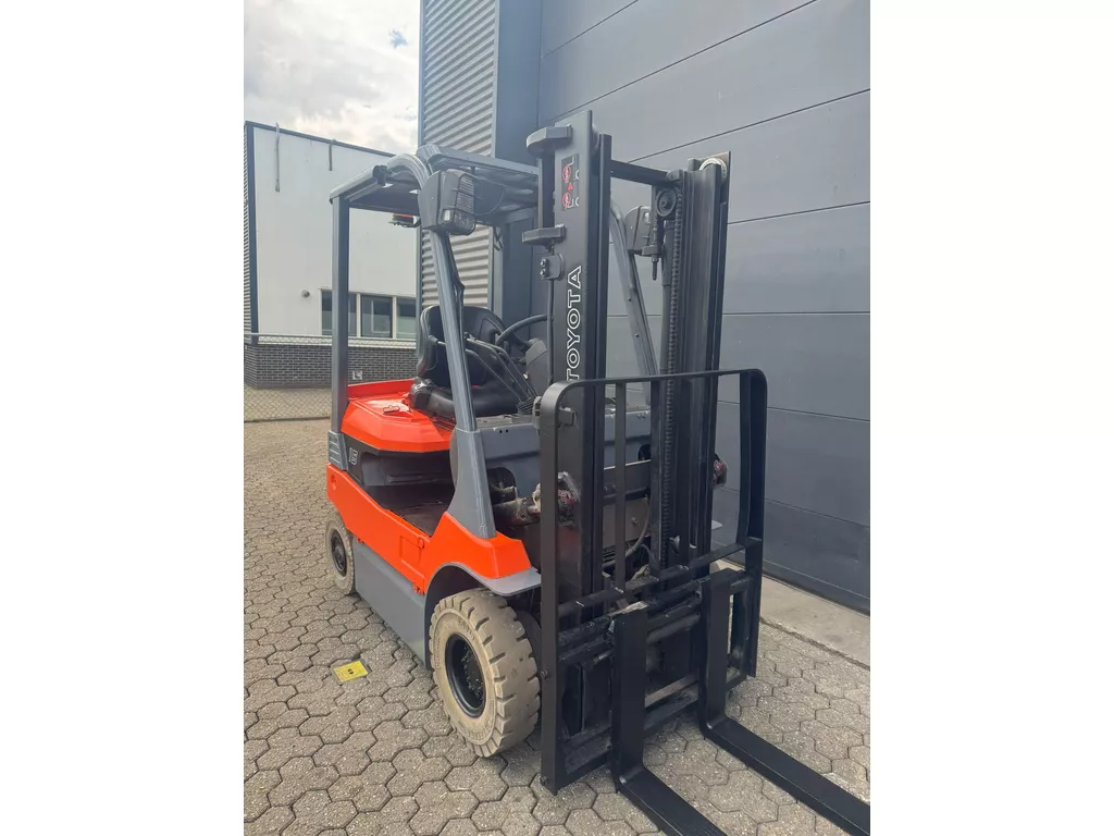 Toyota 7B15 1,5 ton elektrische heftruck