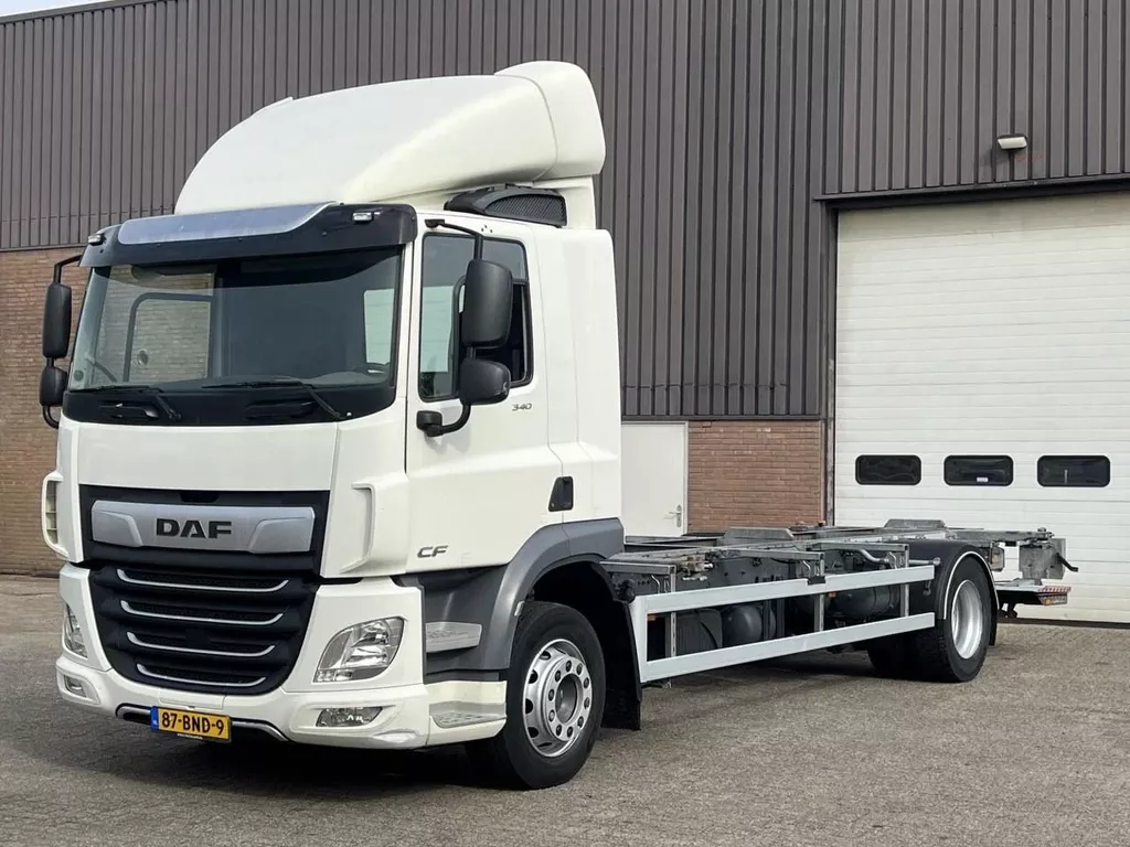 DAF CF 340 FA / Full air / BDF / Euro6 / Ondervouwklep Dhollandia / Camera / Climate / NL Truck
