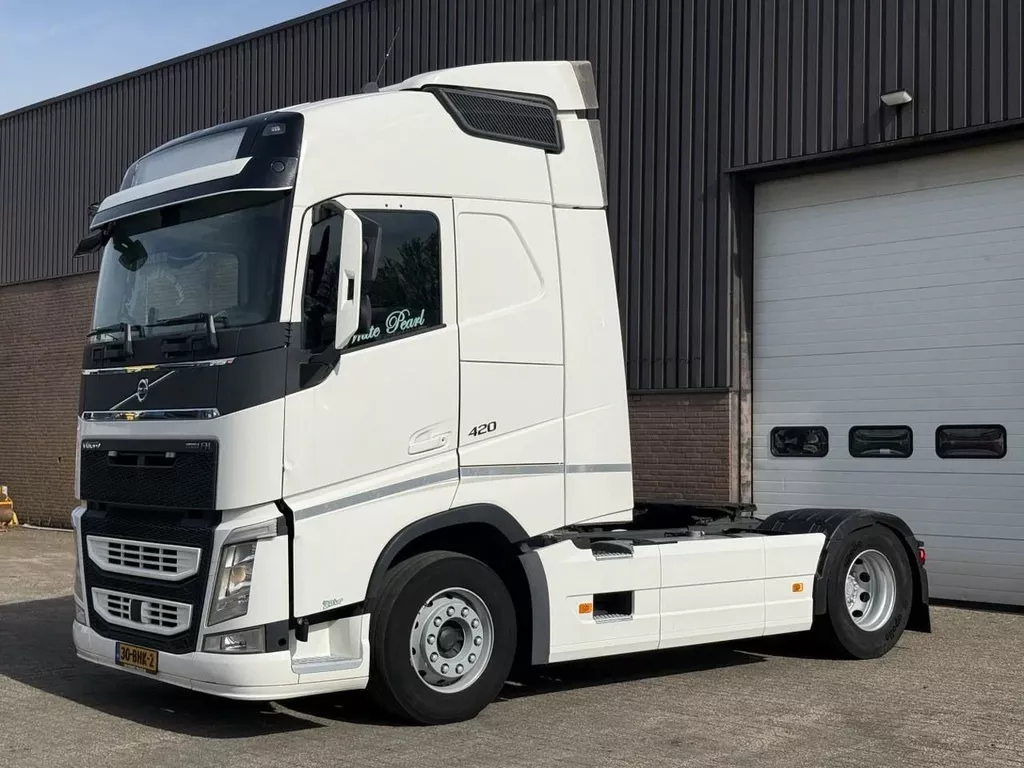 Volvo FH 420 / Full spoiler / VEB+ / NL Truck