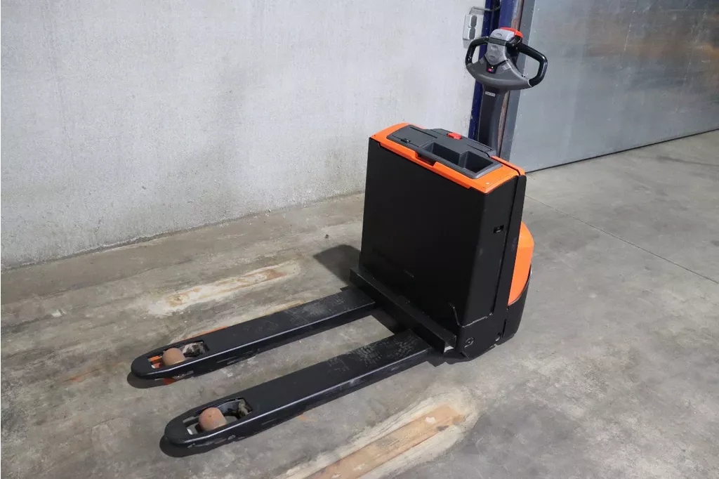 BT LWE140 1,4 ton elektrische pallettruck