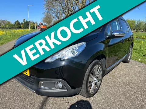 Peugeot 2008 1.2 PureTech F&eacute;line|navi|pano|alcantara|