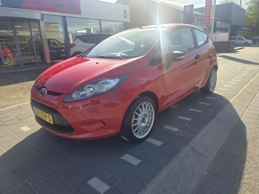 Ford Fiesta 1.25 Trend sportvelgen 16