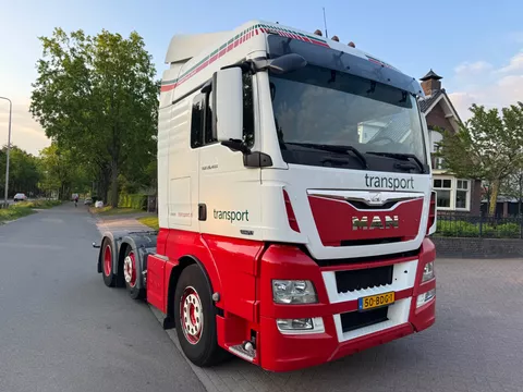 MAN TGX 26.400 6 x 2 Trekker