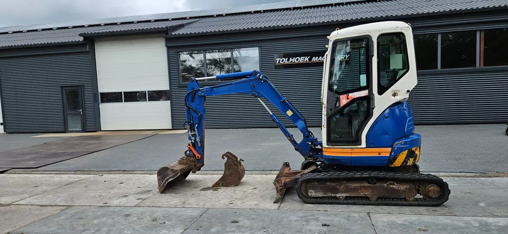 Kubota U 25