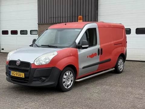 Fiat Dobl&ograve; Cargo 1.4 T-Jet Natural Power Maxi / Ge&iuml;soleerde laadruimte