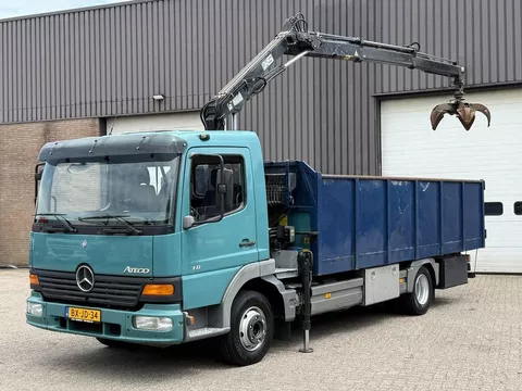 Mercedes-Benz Atego 818 970.22 / Hiab kraan / Polyp knijper / Manual / Only 361.589 km / NL Truck