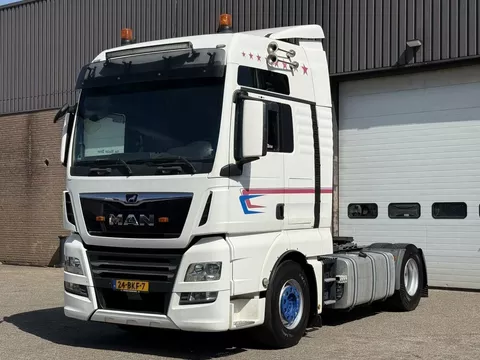MAN TGX 18.460 / XXL / 2 x Tank / New Tacho Gen2V2 / Navi / Climate control / NL Truck