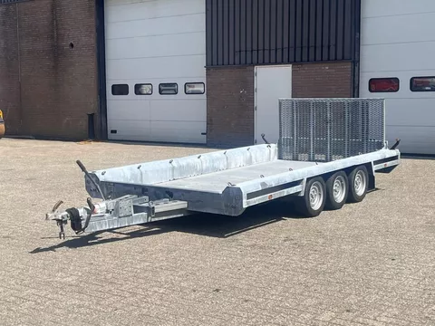 Hulco Terrax TERRAX-3 / 3-asser / 400x180 cm / Oprijklep / Alu vloer / 3500 kg / Marge