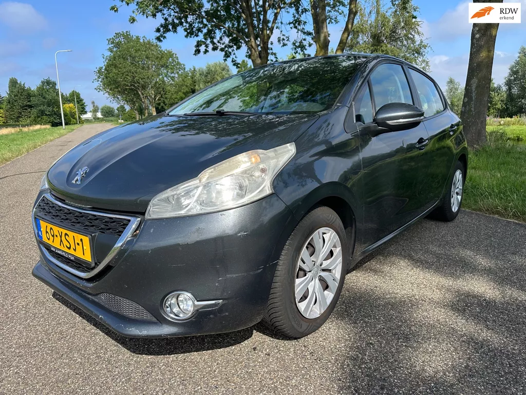 Peugeot 208 1.2 VTi Access|rijdt goed|trekhaak|cruise control