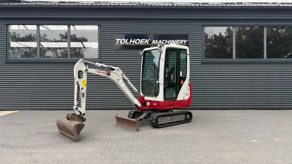 Takeuchi TB 216