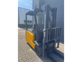 Jungheinrich DFG 220 450DZ 2 ton elektrische heftruck