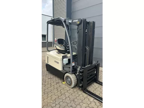 Crown SC5340 1,6 ton elektrische heftruck
